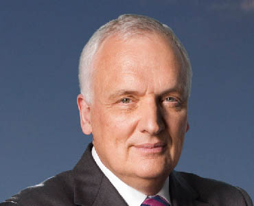 Nik Gowing  