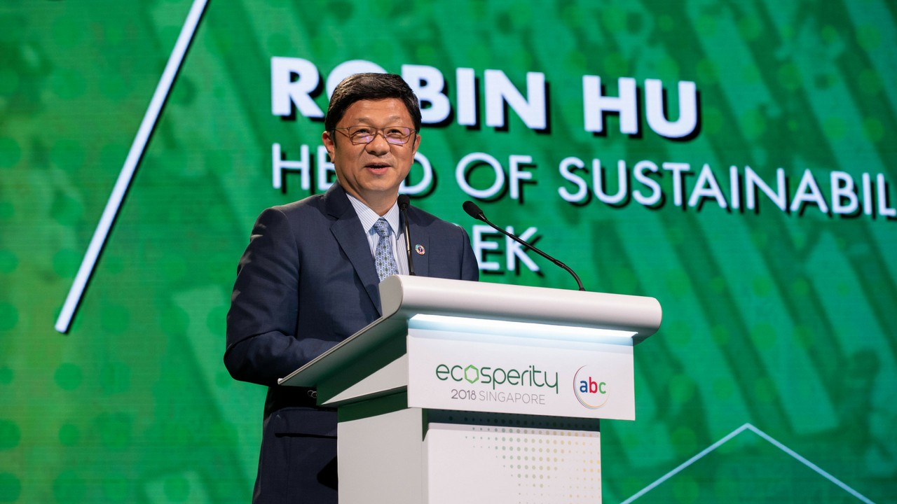 Head of Sustainability & Stewardship Group at Temasek, Robin Hu, delivering the closing remarks at Ecosperity 2018 