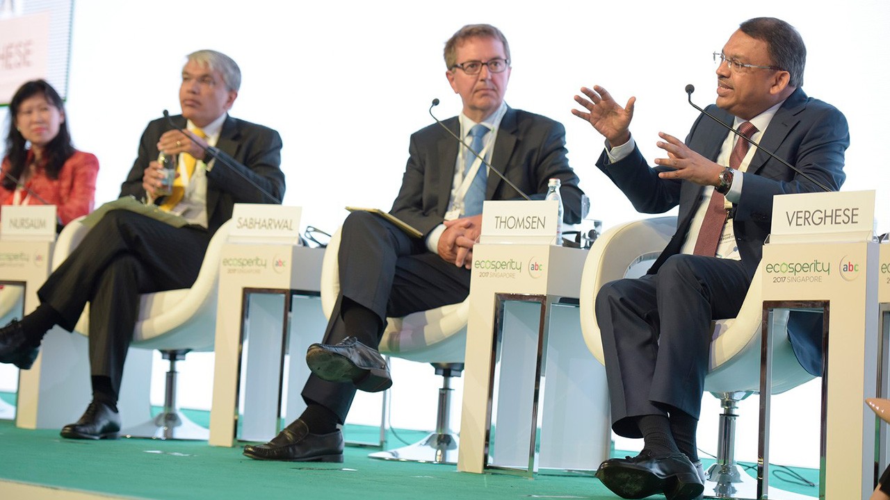  Olam will not do anything that is unsustainable, says Olam chief executive officer Sunny Verghese (far right) on a panel discussion at Ecosperity 2017. Image: Temasek
